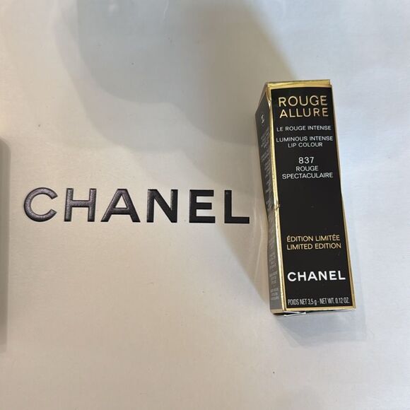 Chanel Rouge Allure shade 837 (Spectacular) Red~Discontinued & Limited Edition - Picture 5 of 7